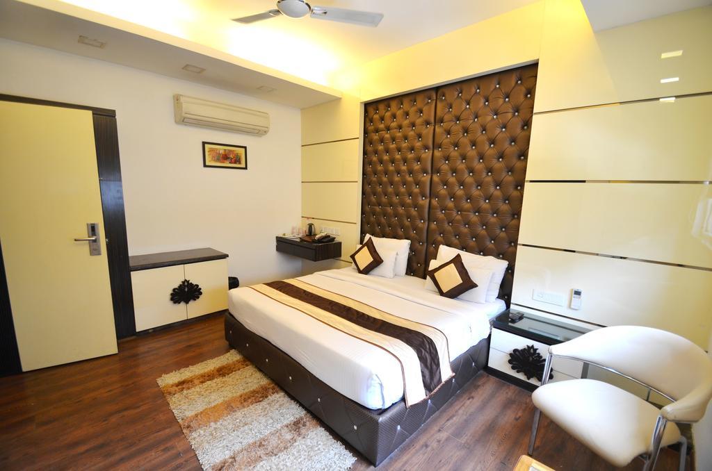 Hotel Metro View Delhi  Extérieur photo