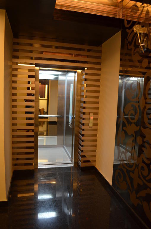 Hotel Metro View Delhi  Extérieur photo